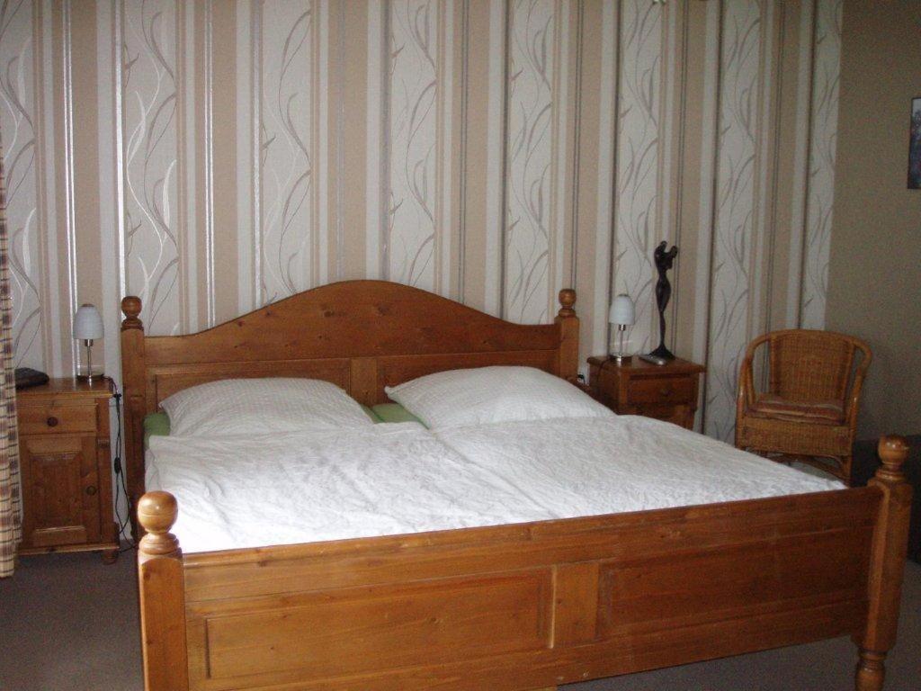 Pension Haus Am Hirschsprung Виллинген Экстерьер фото